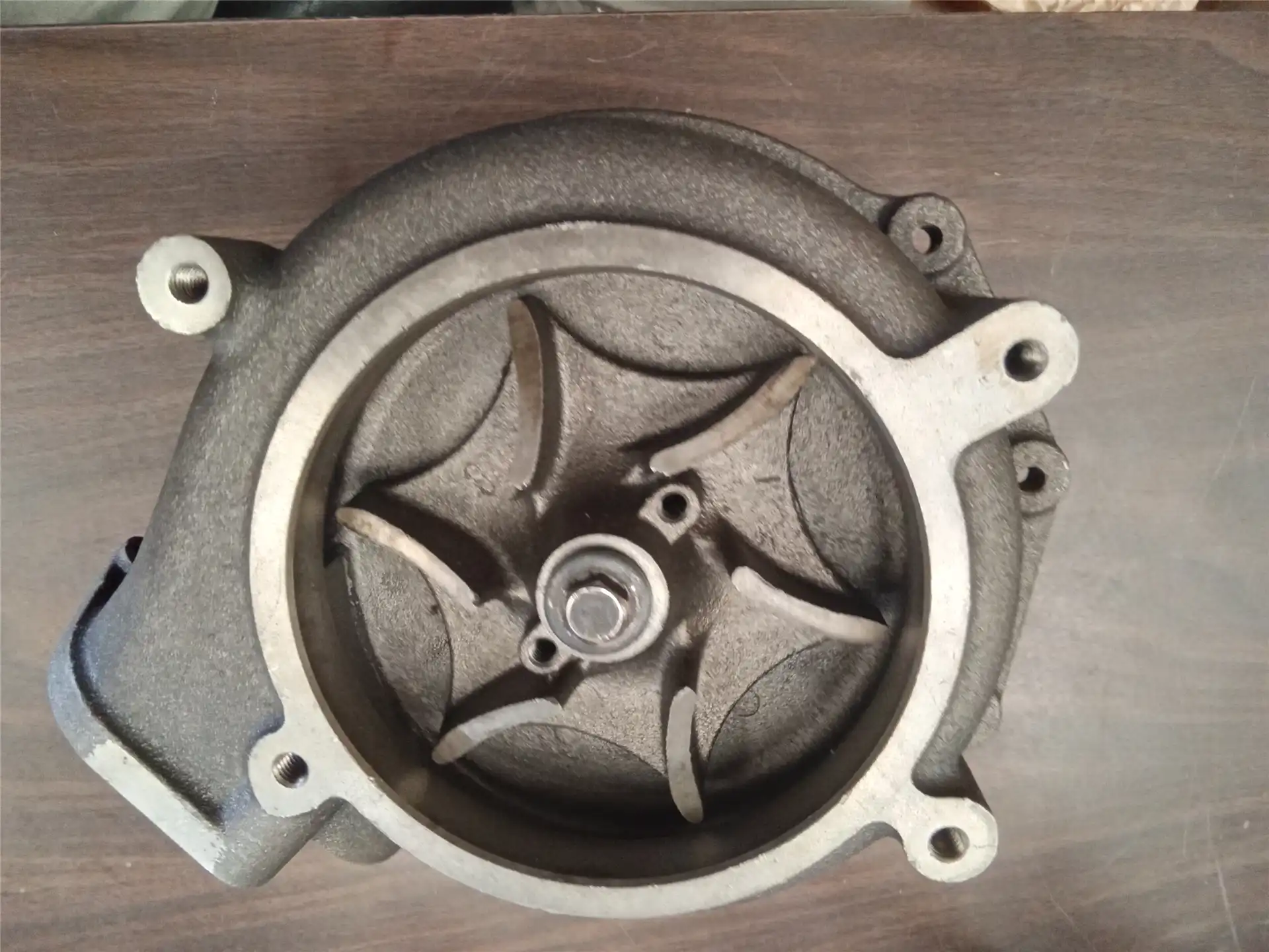 NEW WATER PUMP image 2