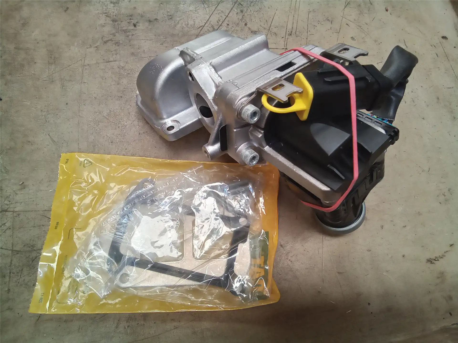 NEW VALVE AS image 2