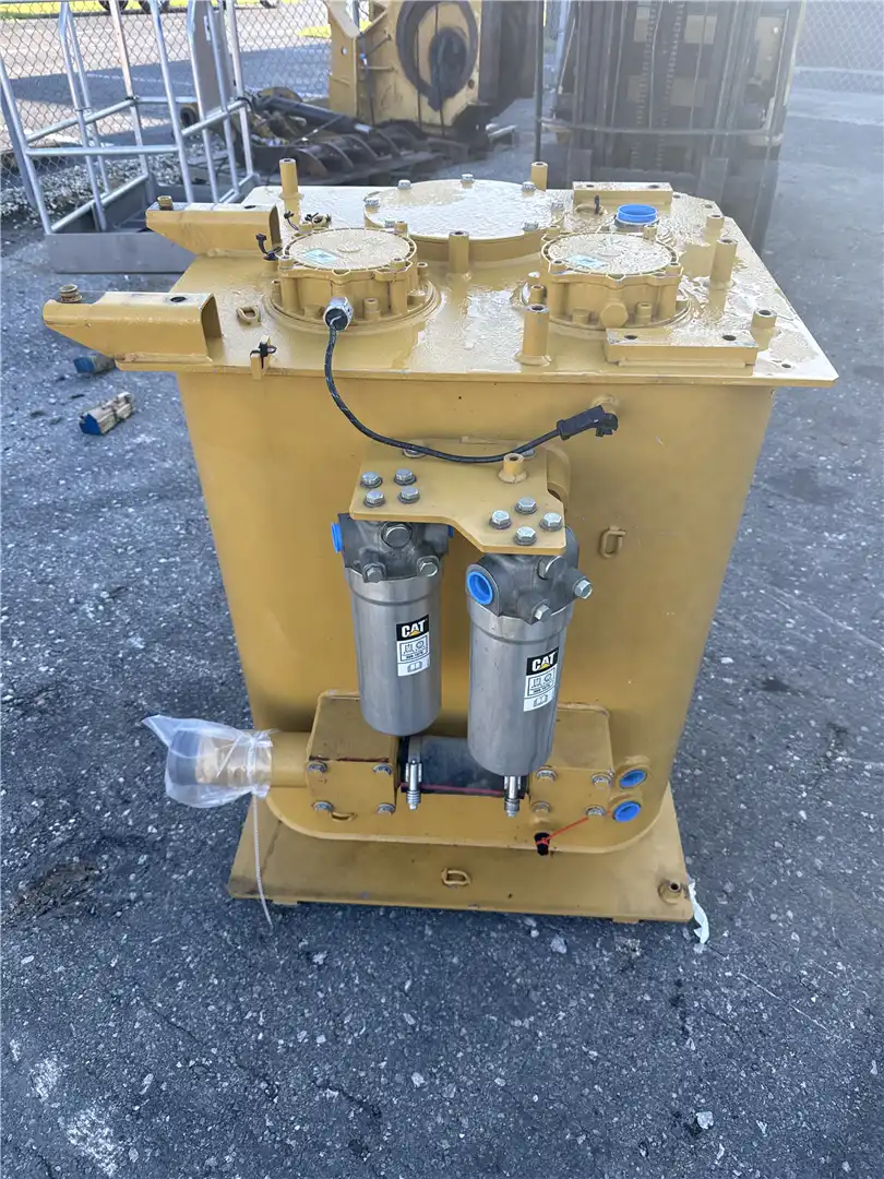 NEW HYD TANK image 5