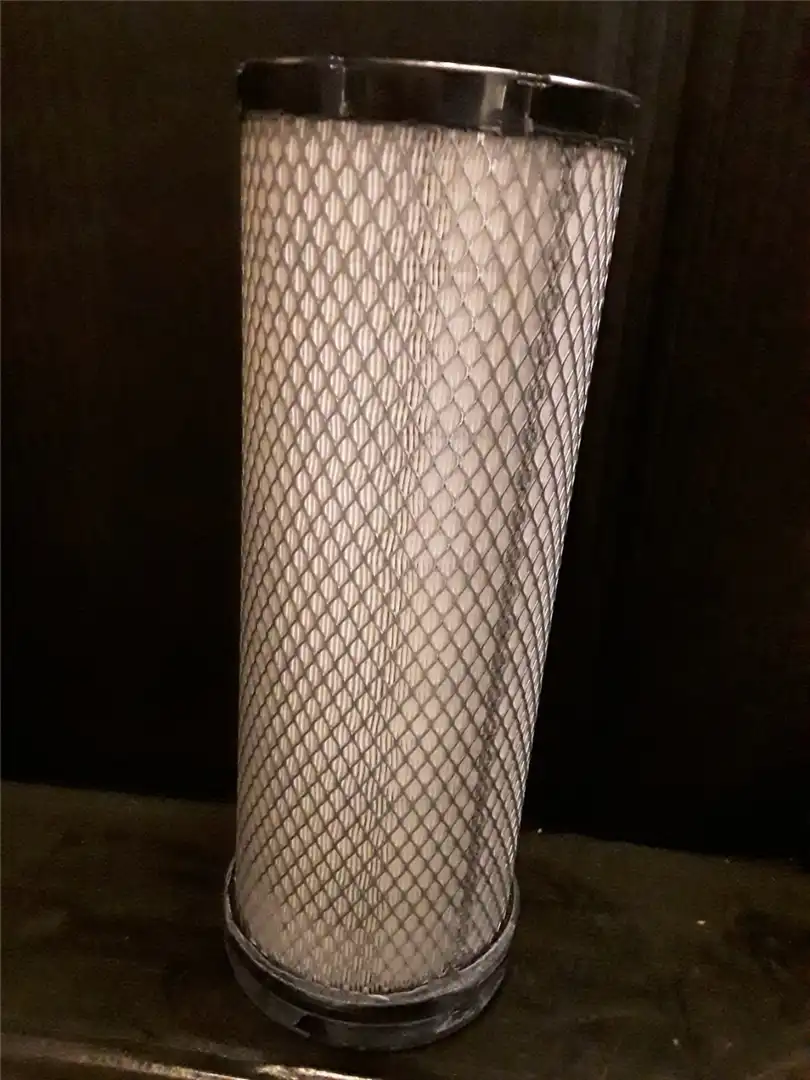 NEW AIR FILTER image 3