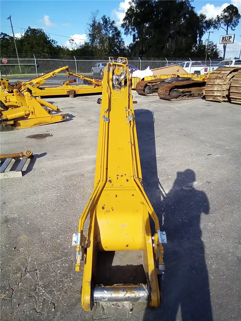 USED BOOM image 3