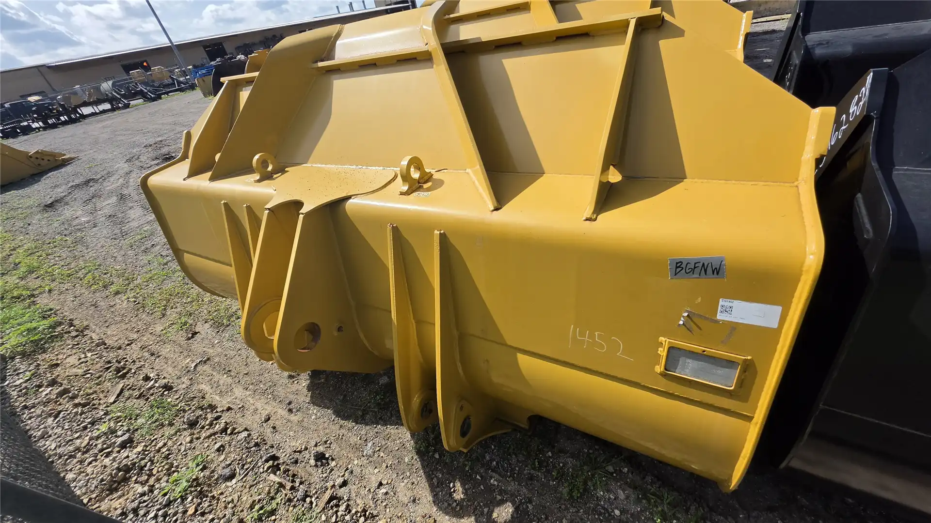 NEW 115INCH BUCKET image 3