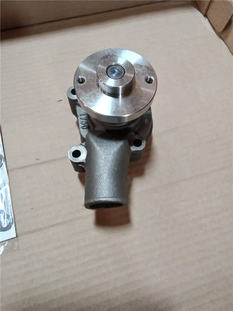 NEW WATER PUMP image 3