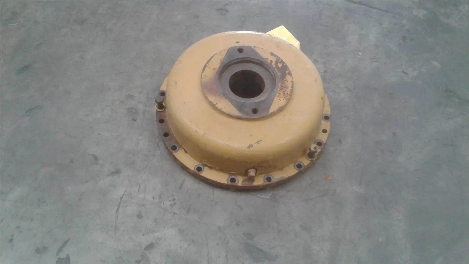 USED COVER (FLYWHE image 3