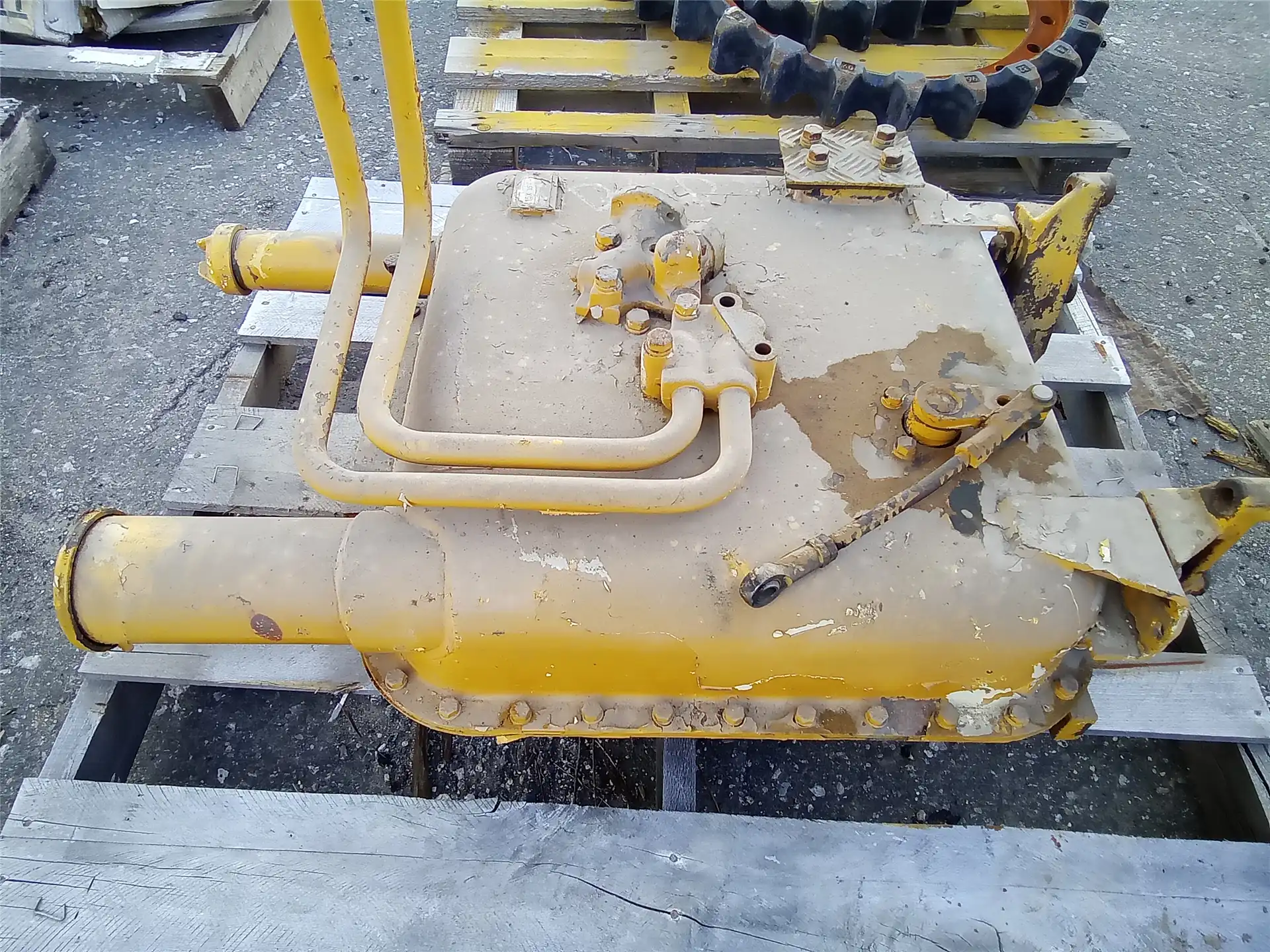 TANK/VALVE HYD image 3