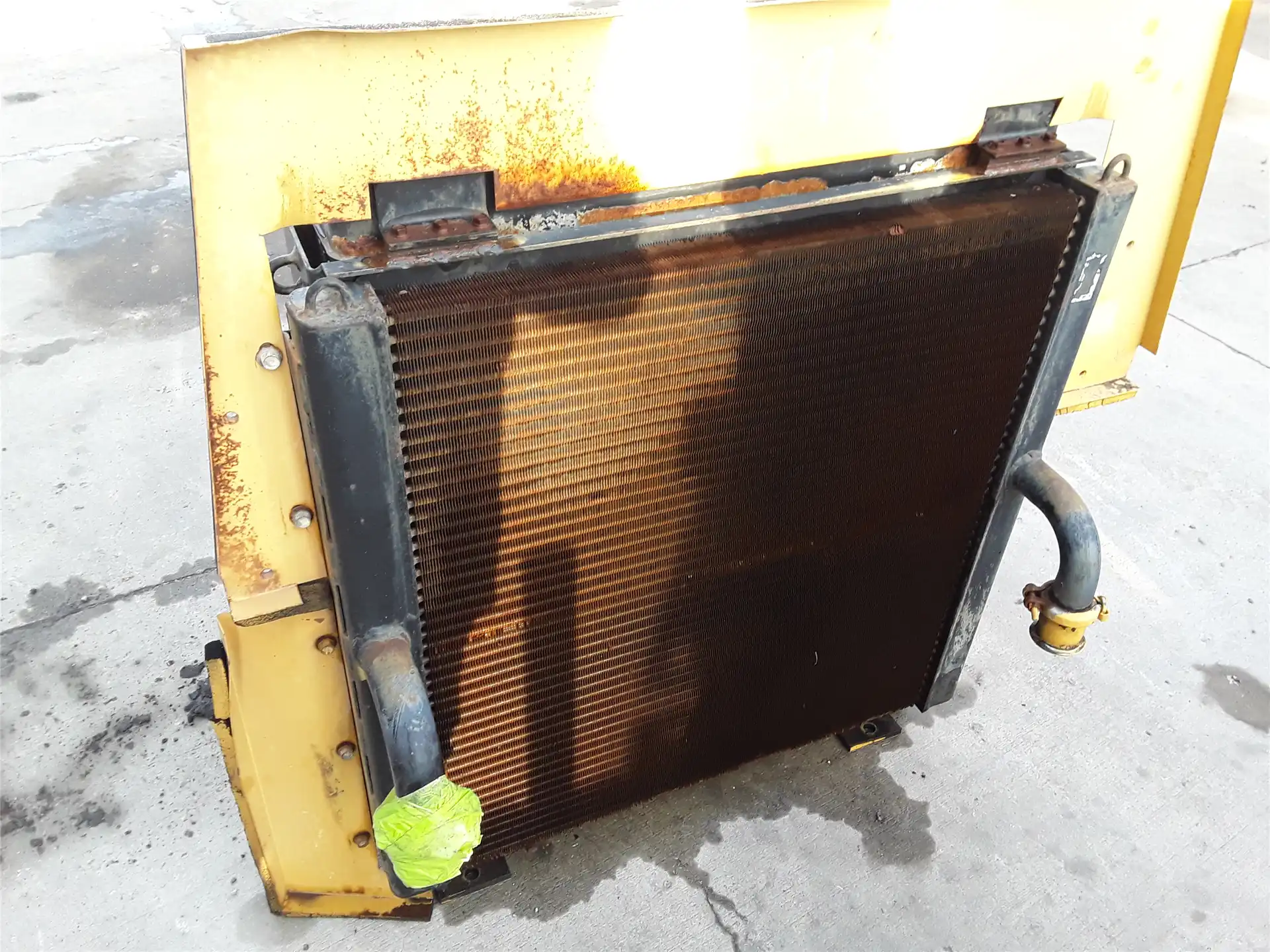 USED RADIATOR image 2