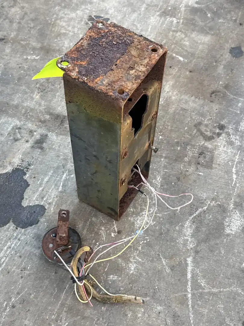USED LH LAMP GP image 2