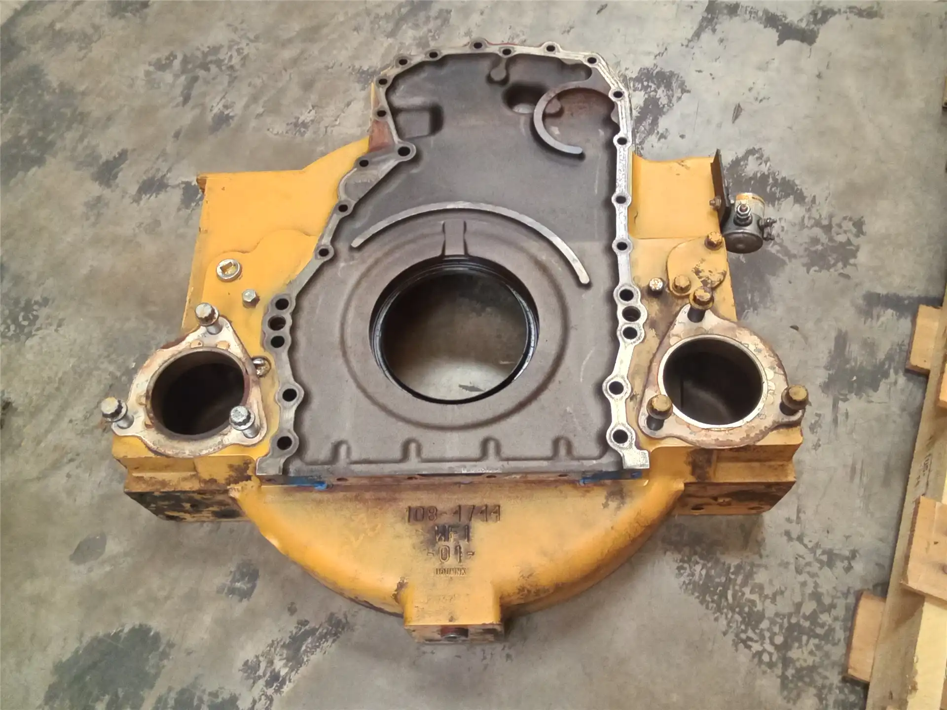 USED FLYWHEEL HOUS image 3