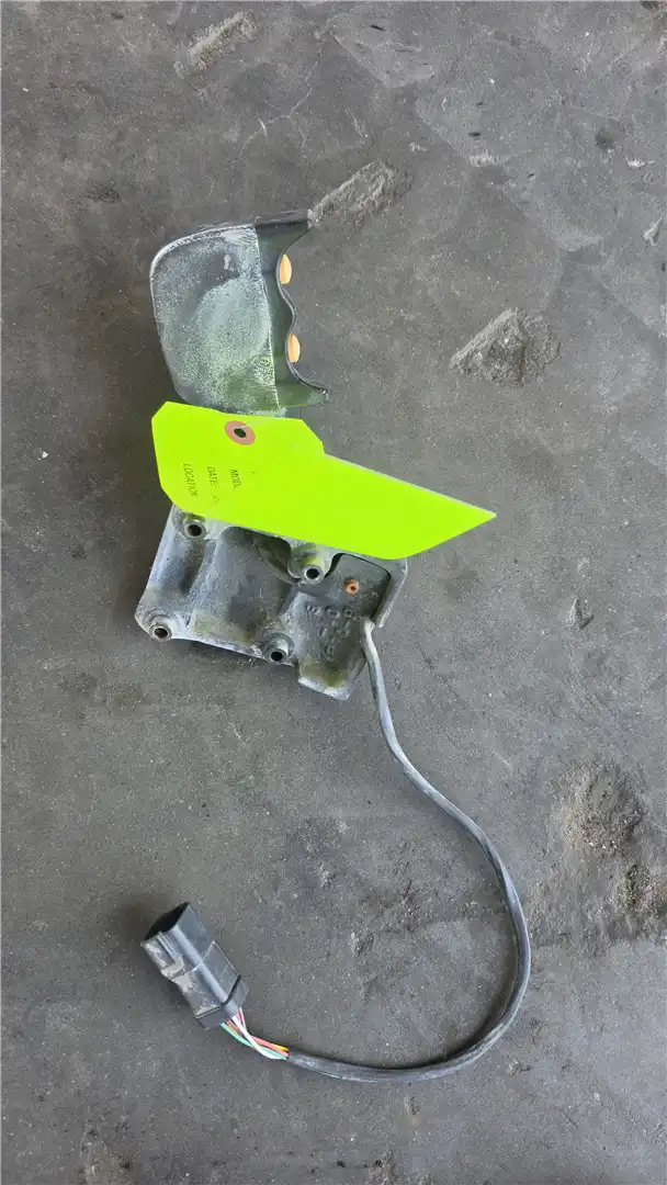 USED CONTROL SUPPO image 2