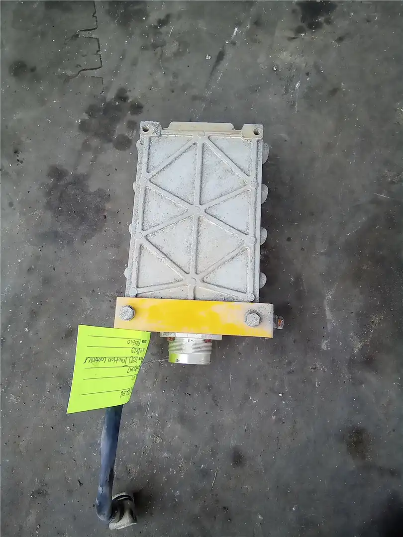 USED TRACTION CONT image 2