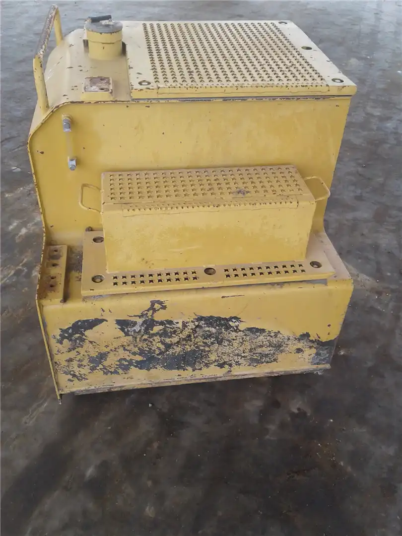 USED FUEL TANK image 2