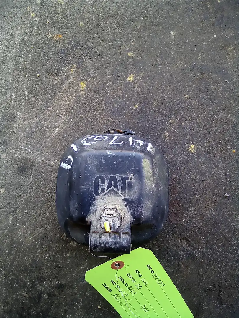 USED FLOOD LAMP image 2
