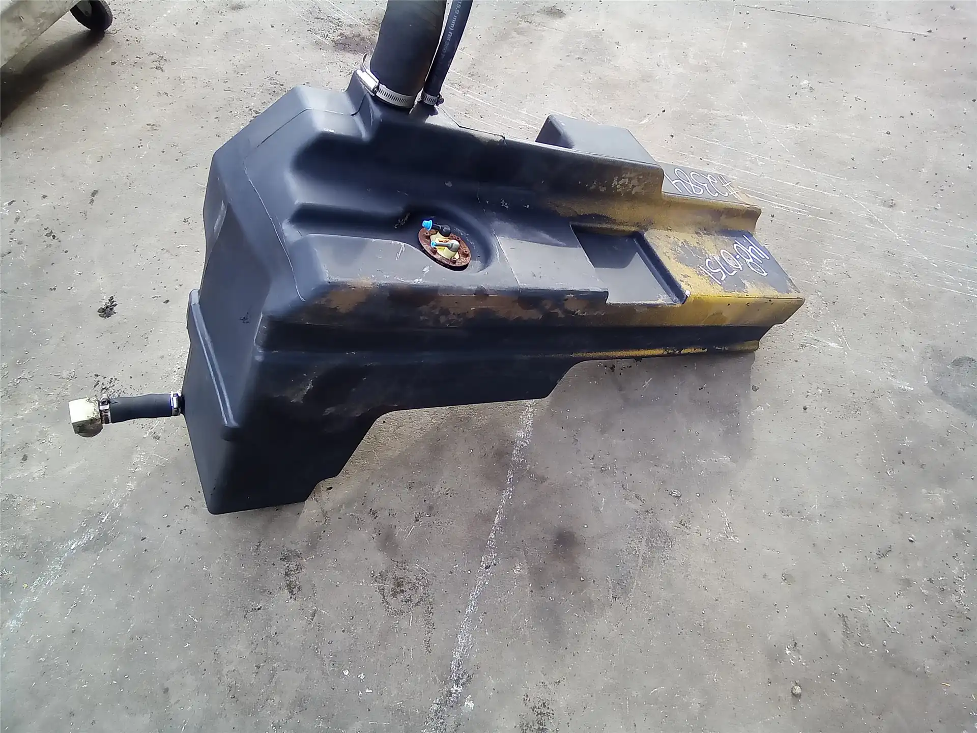 USED FUEL TANK image 2