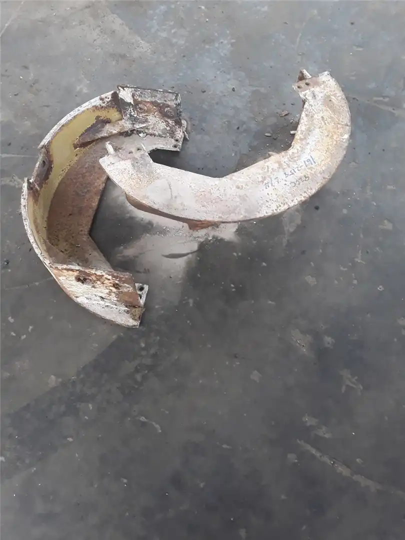 USED LH GUARD AS image 4