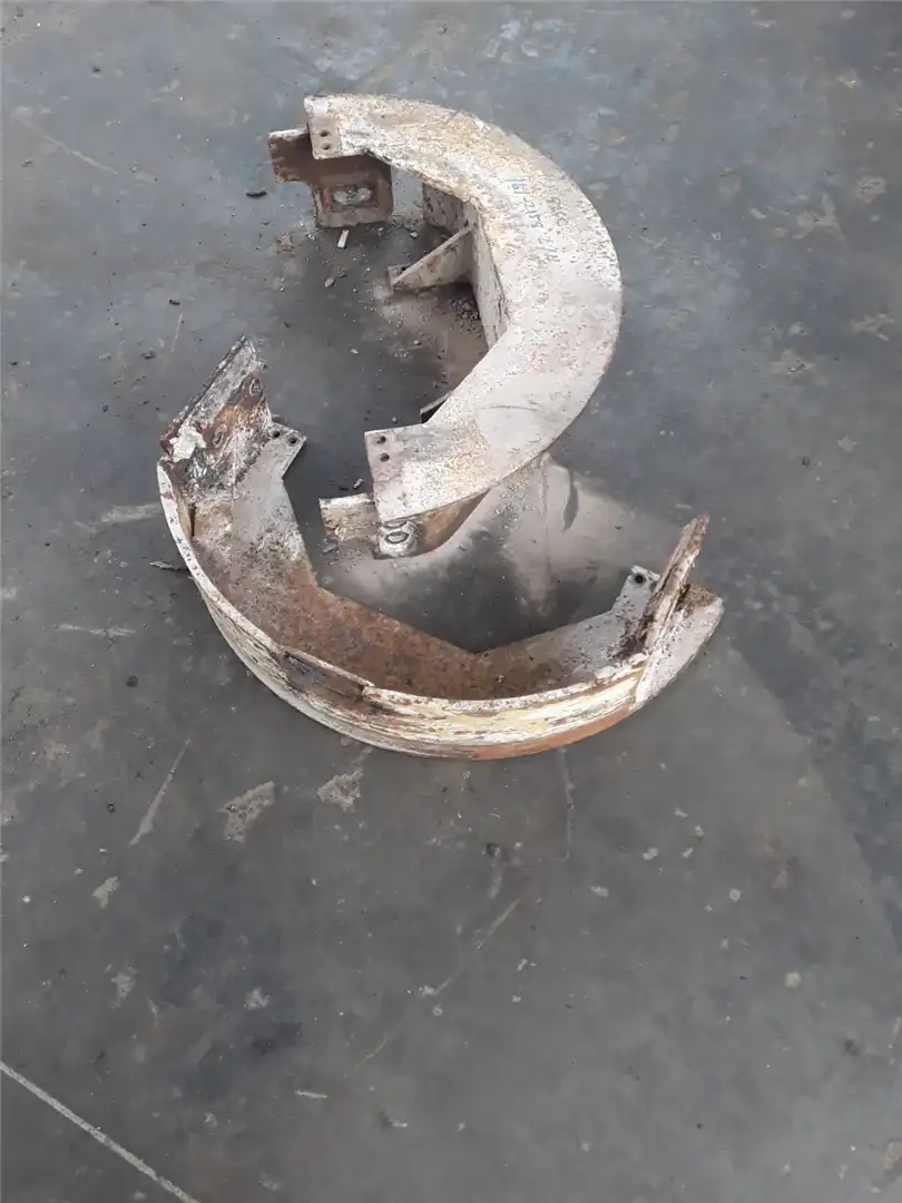 USED LH GUARD AS image 3