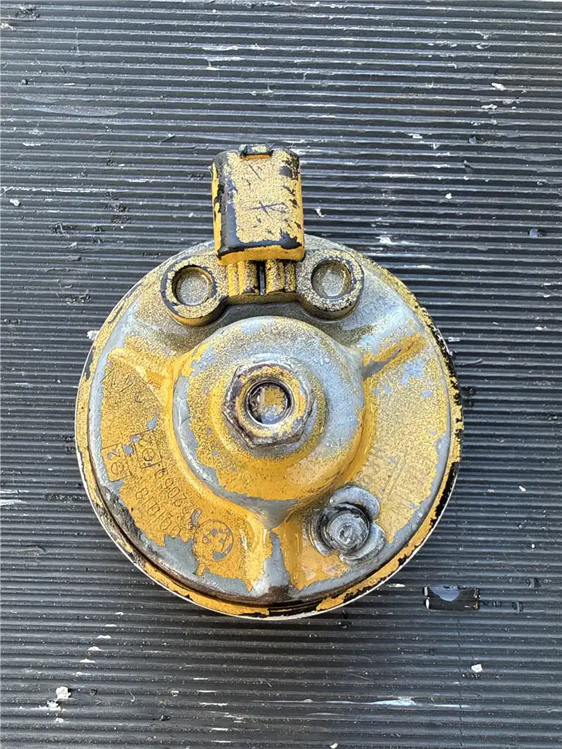 USED HORN image 3