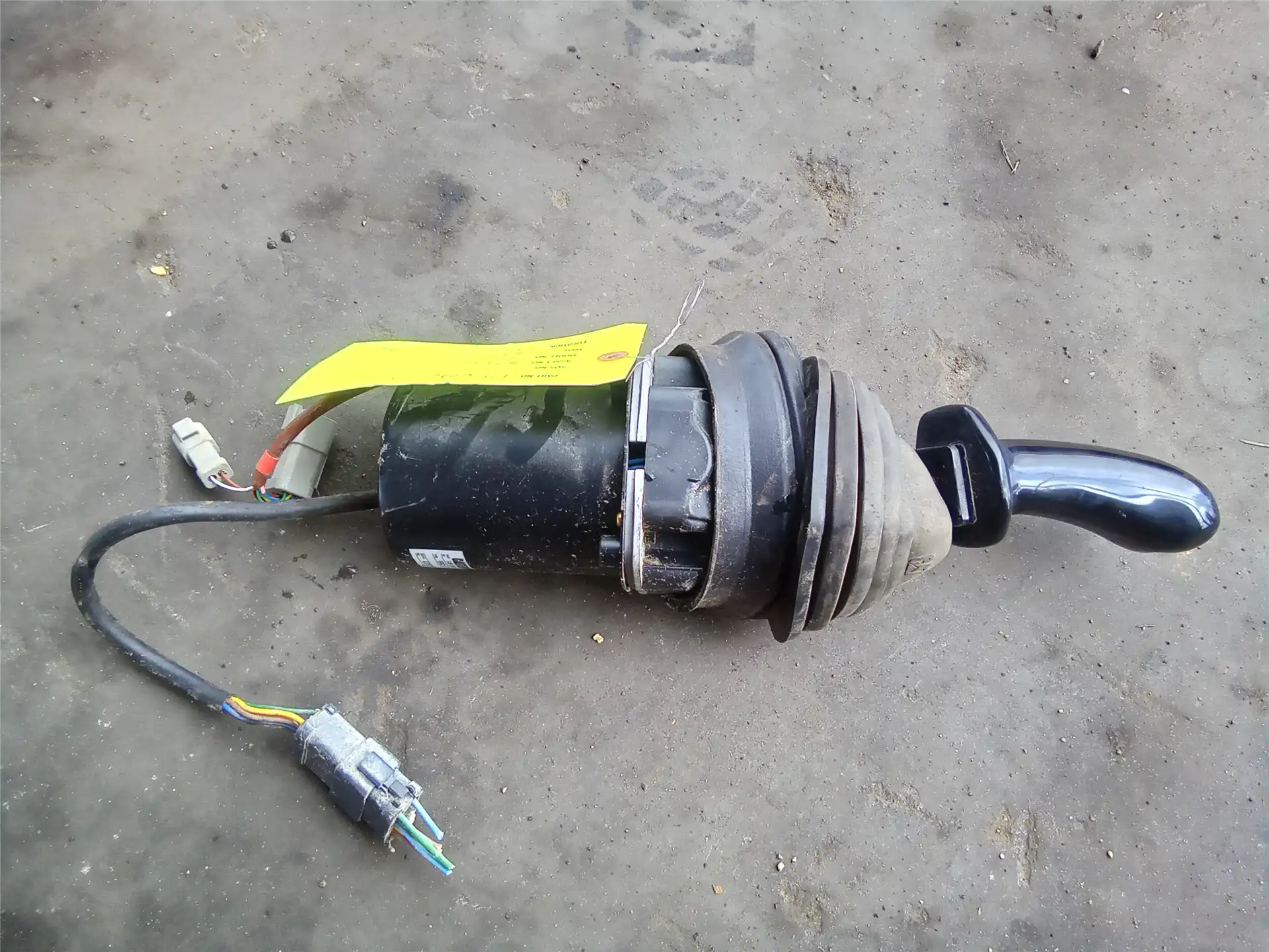 USED LH JOYSTICK image 2