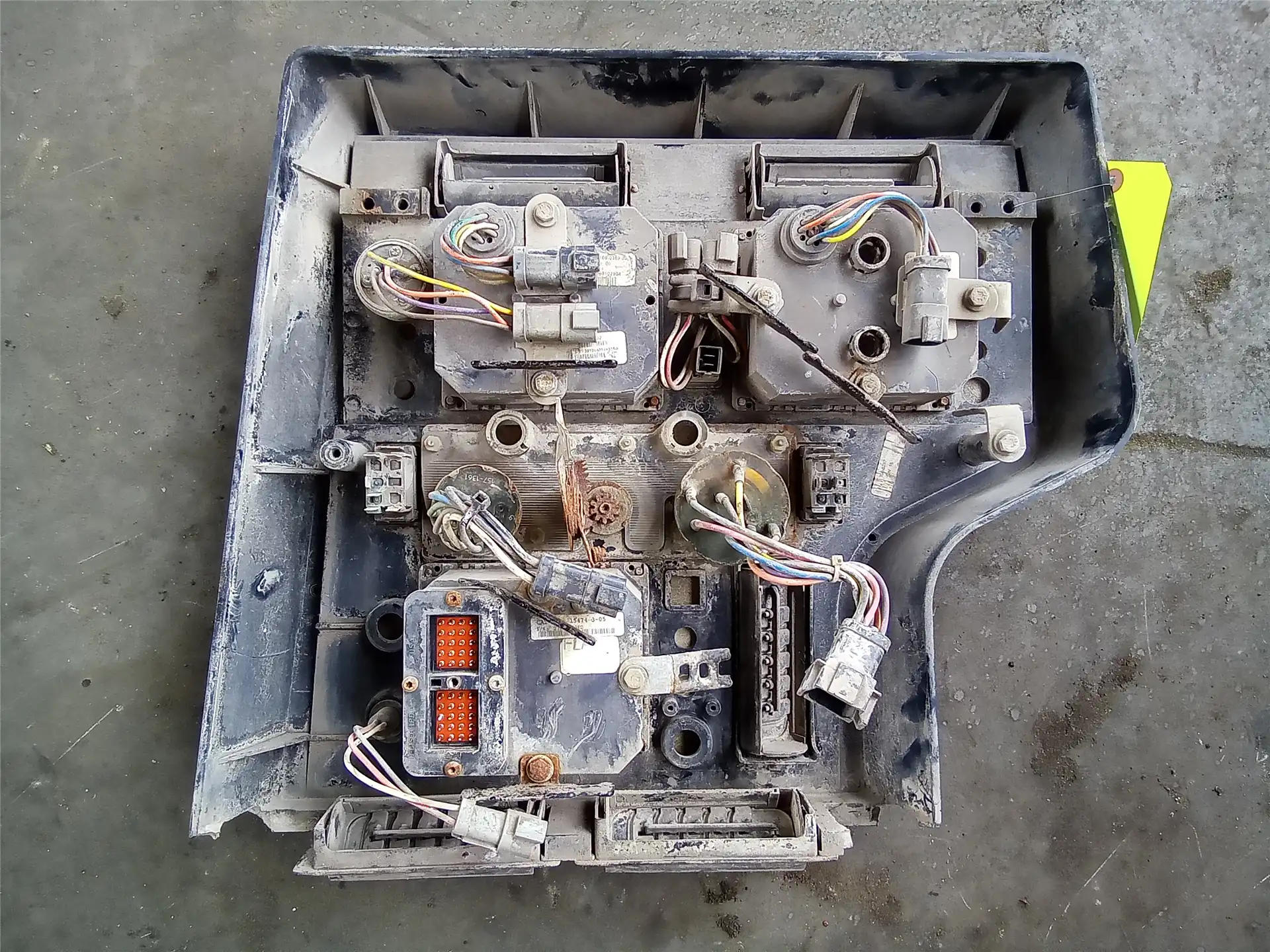 USED INSTRUMENT image 2