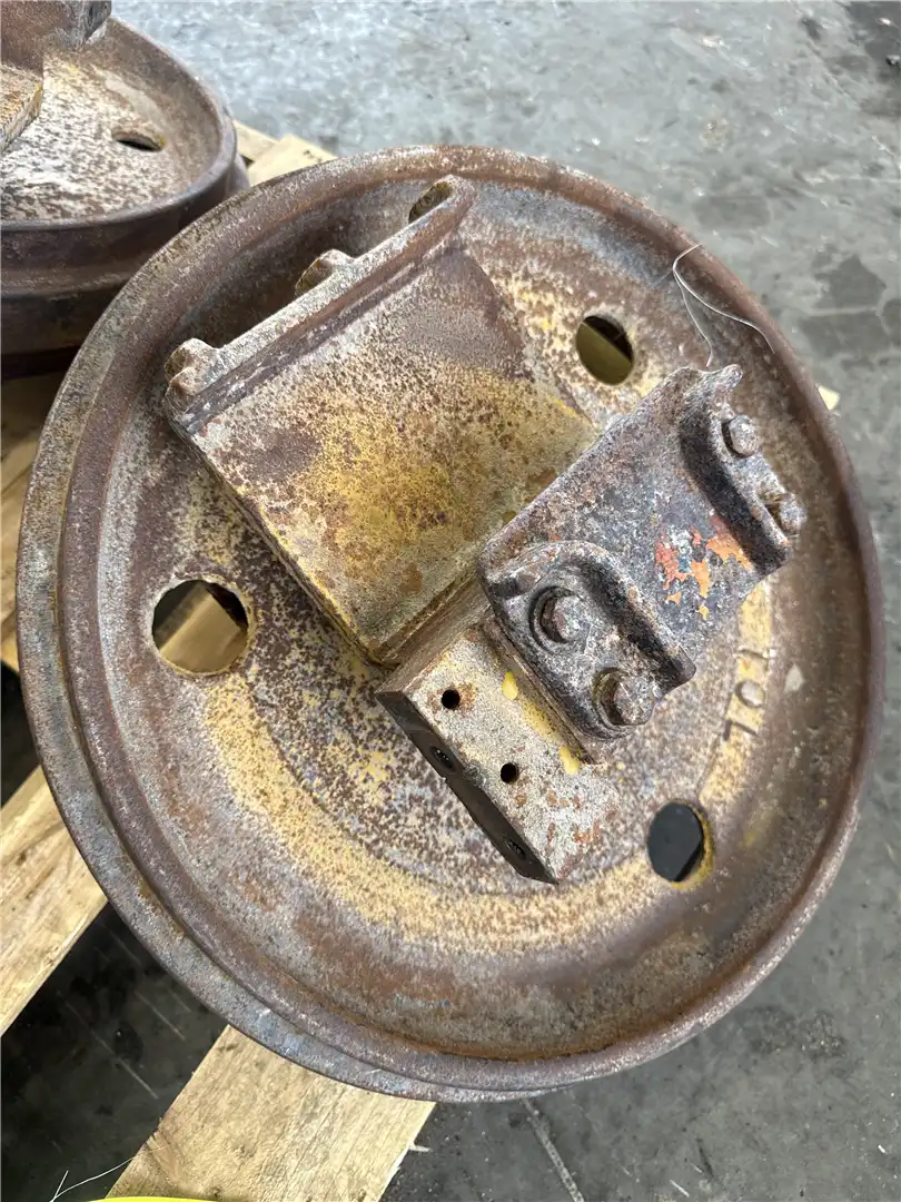 USED RH IDLER image 5