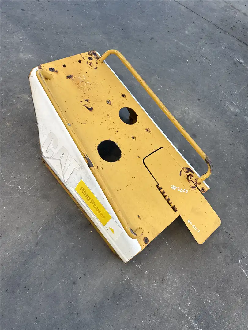 USED HOOD image 4