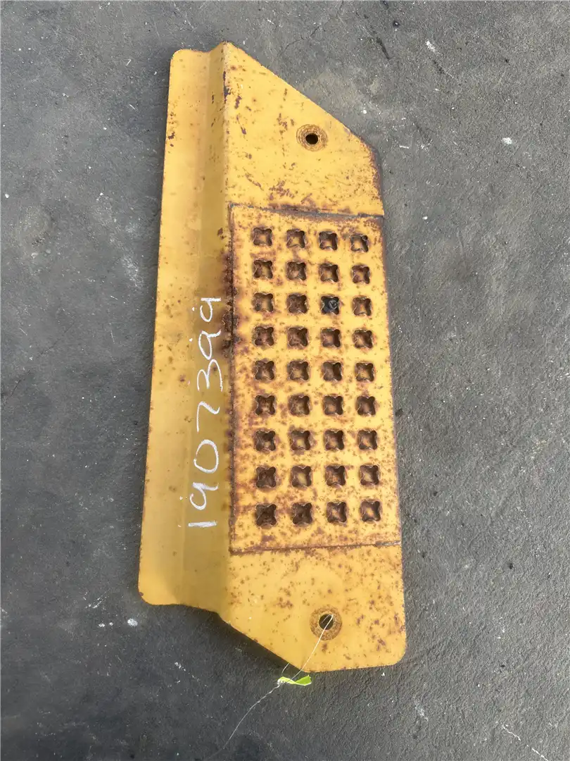 USED LH STEP image 3