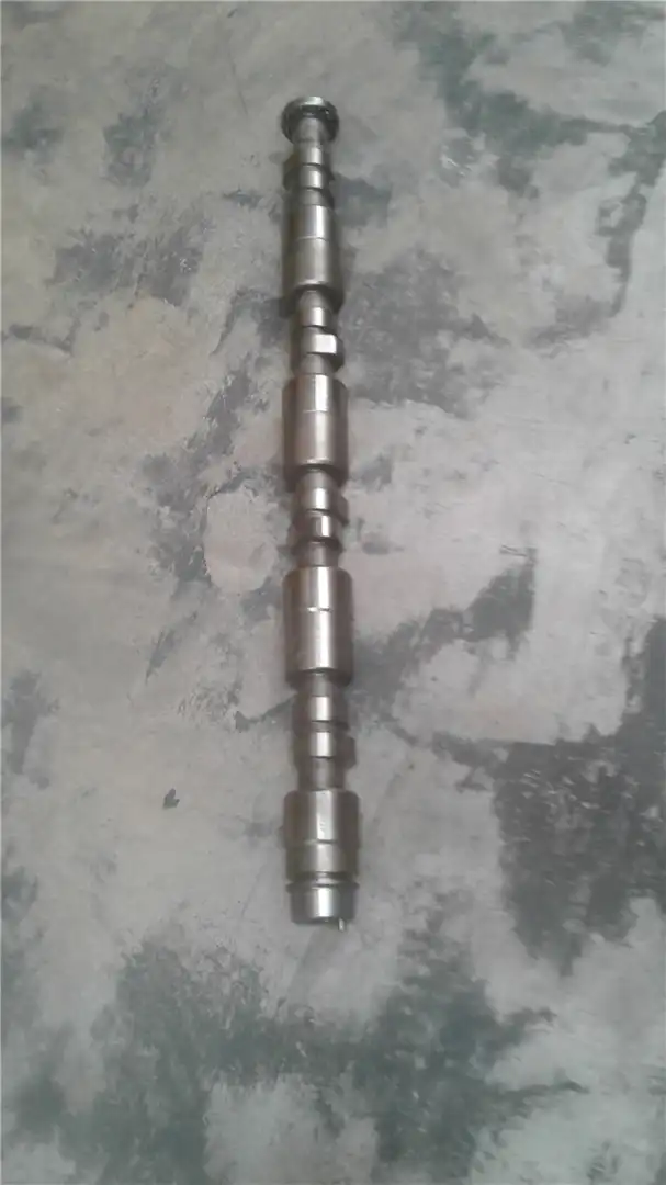 USED CAMSHAFT image 2