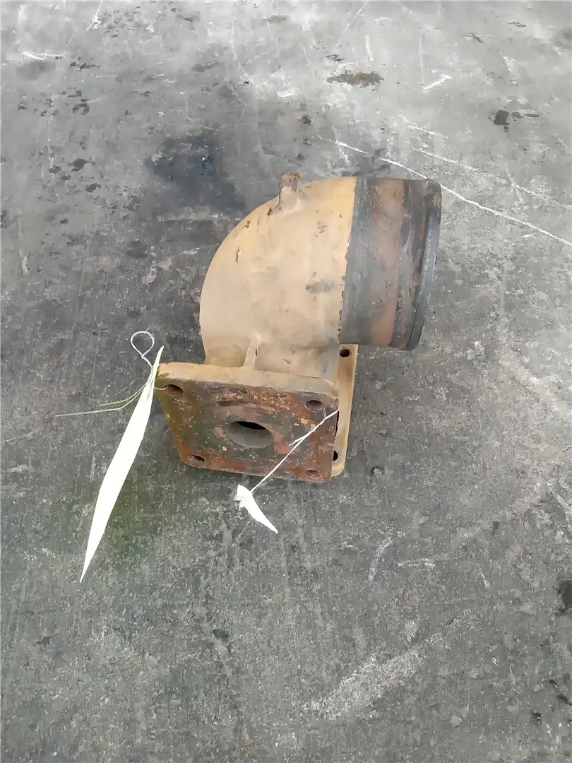 USED BONNET image 2