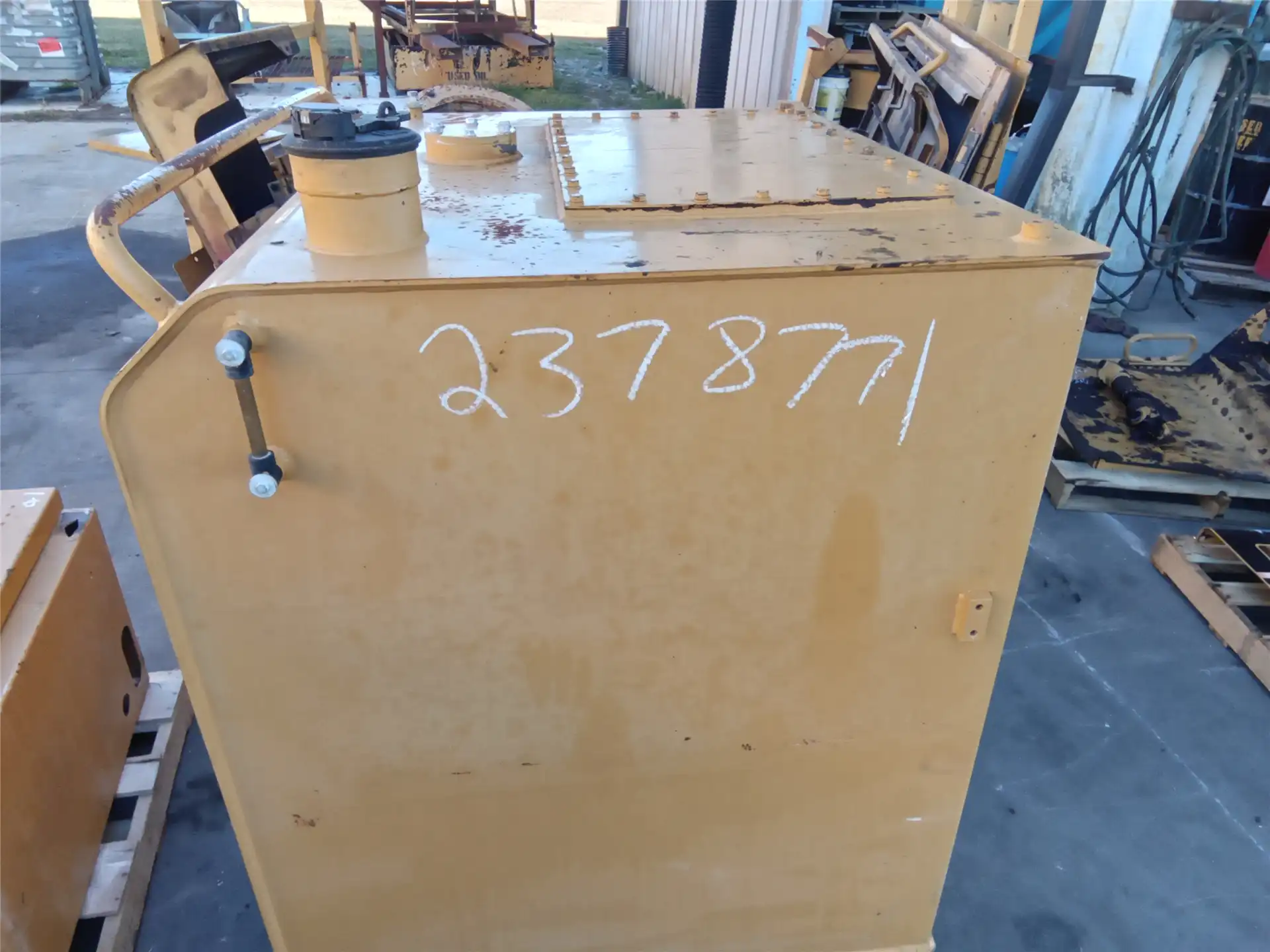 USED FUEL TANK GP image 2