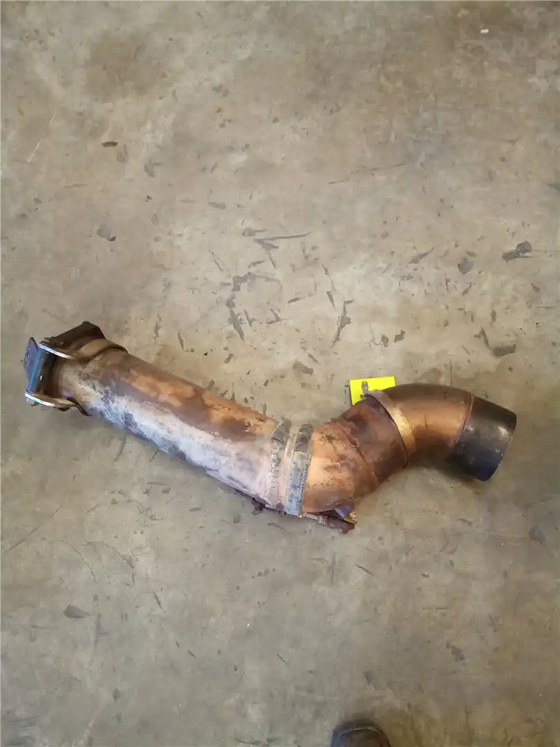 USED EXHAUST PIPE image 2