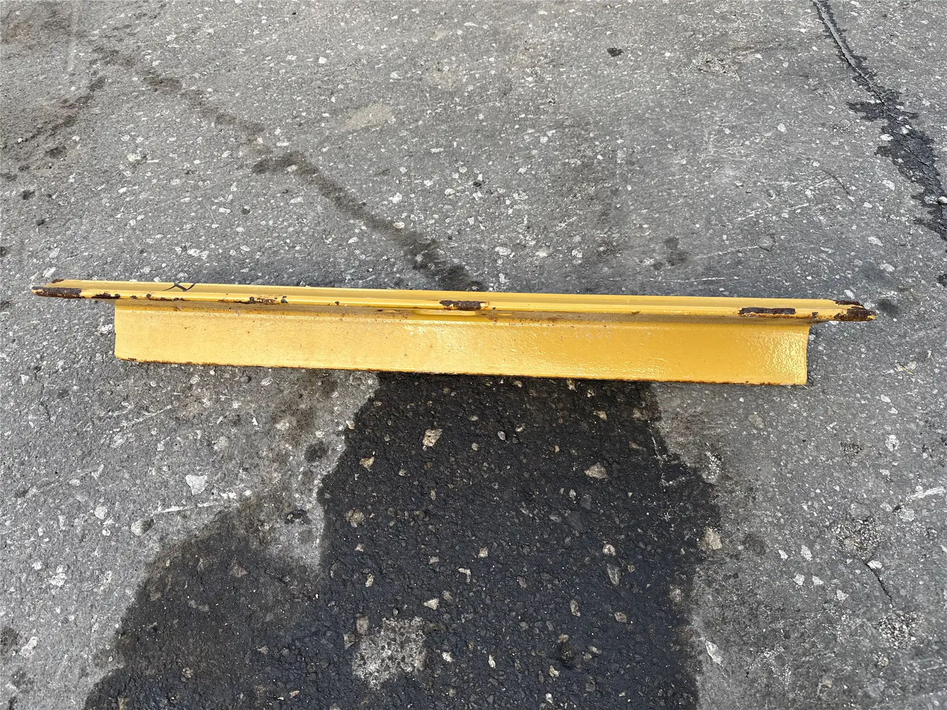 USED SHOE TRACK image 3