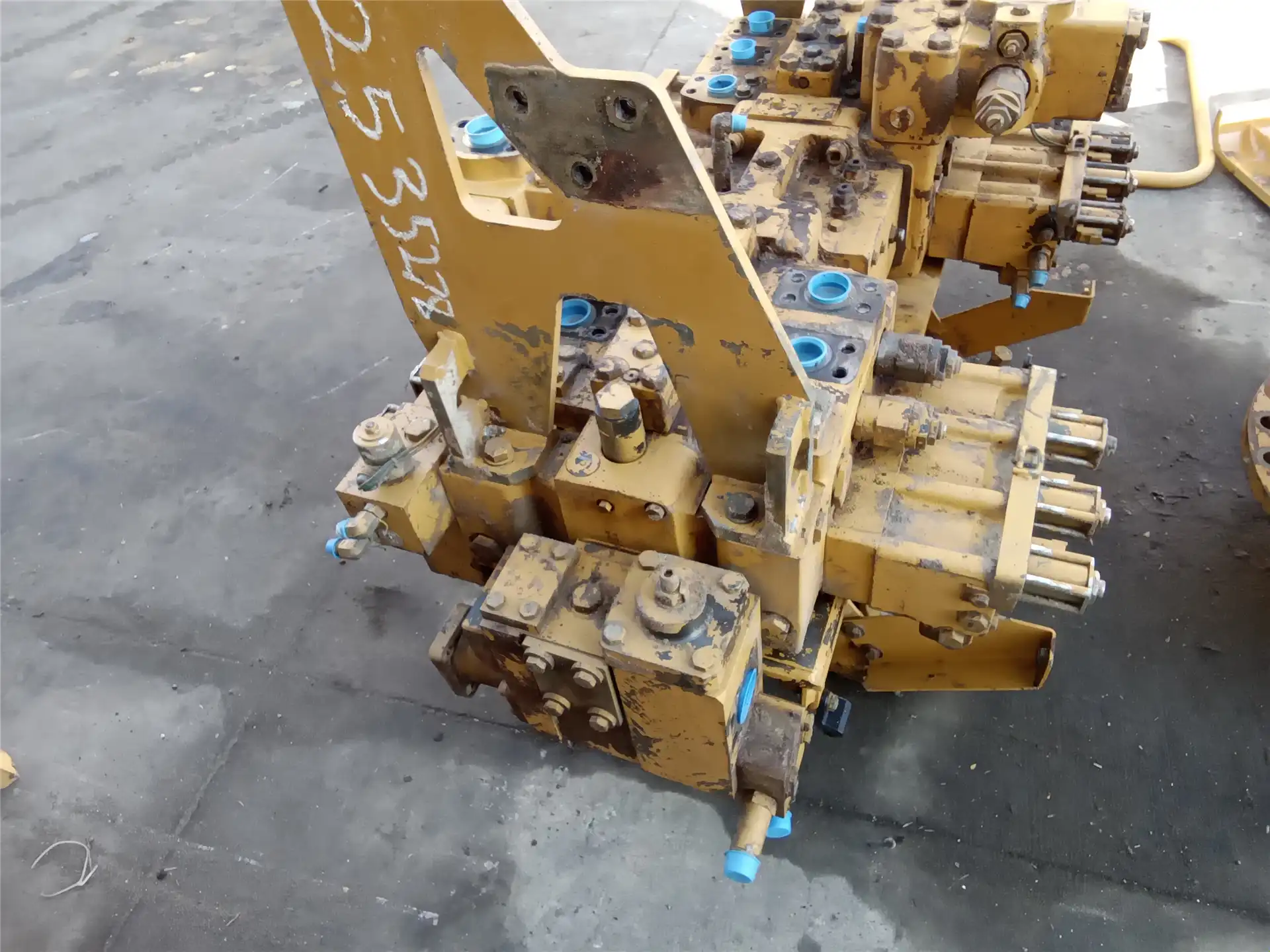 USED MAIN CONTROL image 3