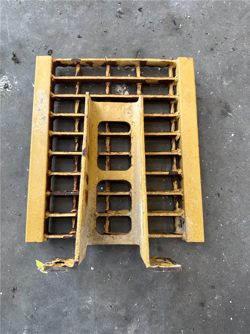 USED HATCH AS image 2