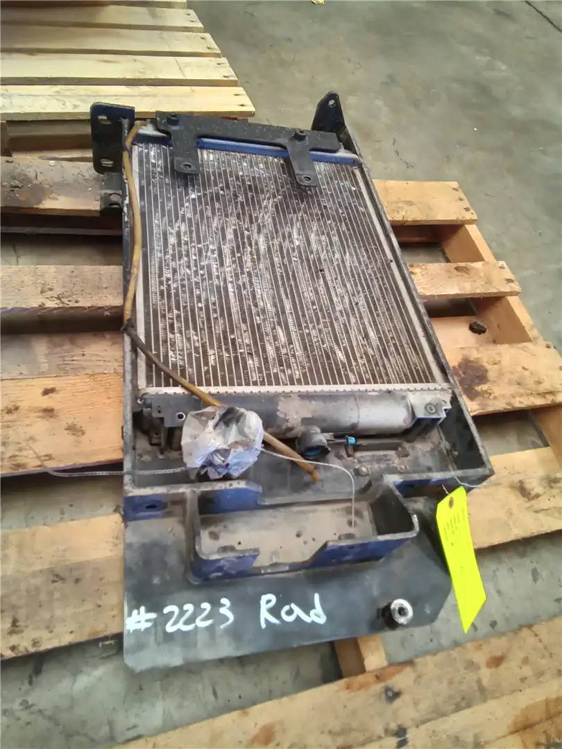 USED RADIATOR GP image 2