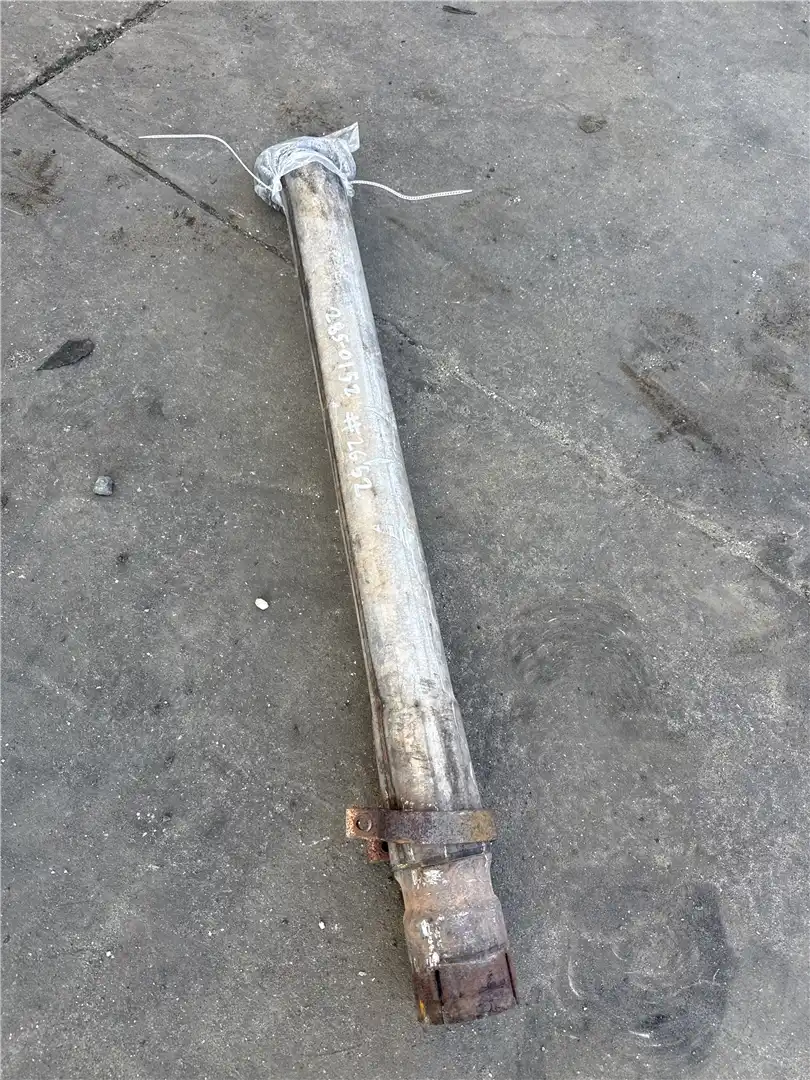 USED EXHUAST PIPE image 2