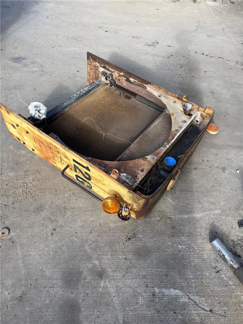 USED RADIATOR GP image 2