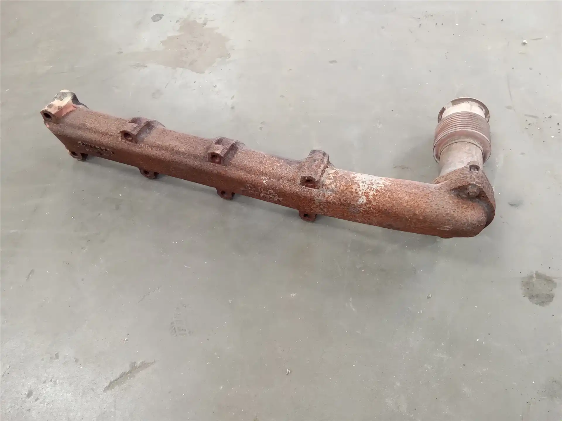 USED LH EXHAUST MA image 2