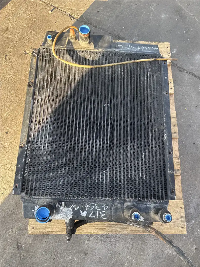 USED RADIATOR image 3