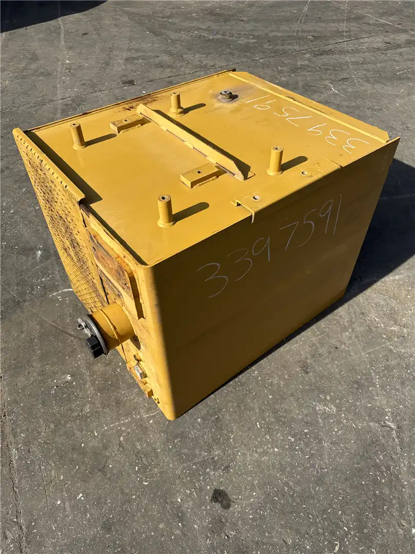 USED FUEL TANK image 4