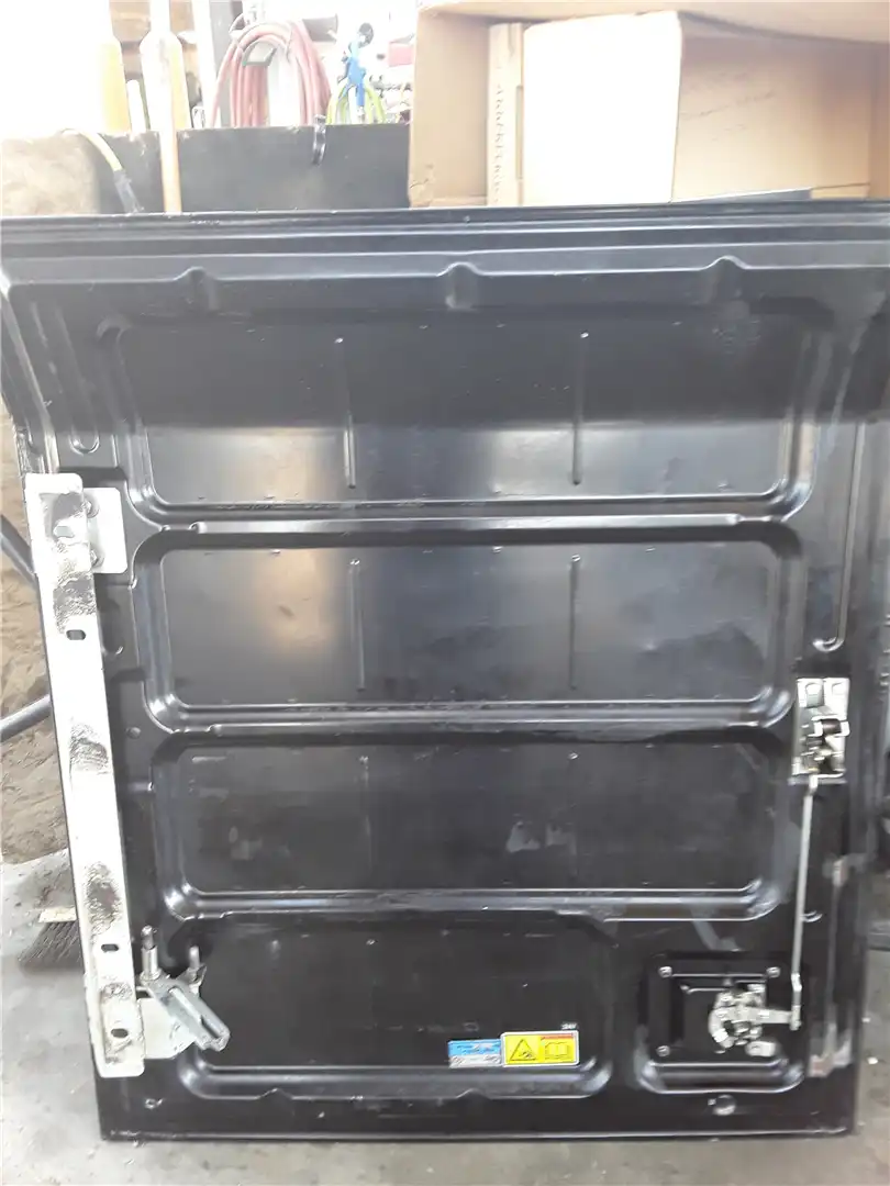 USED DOOR GP image 2