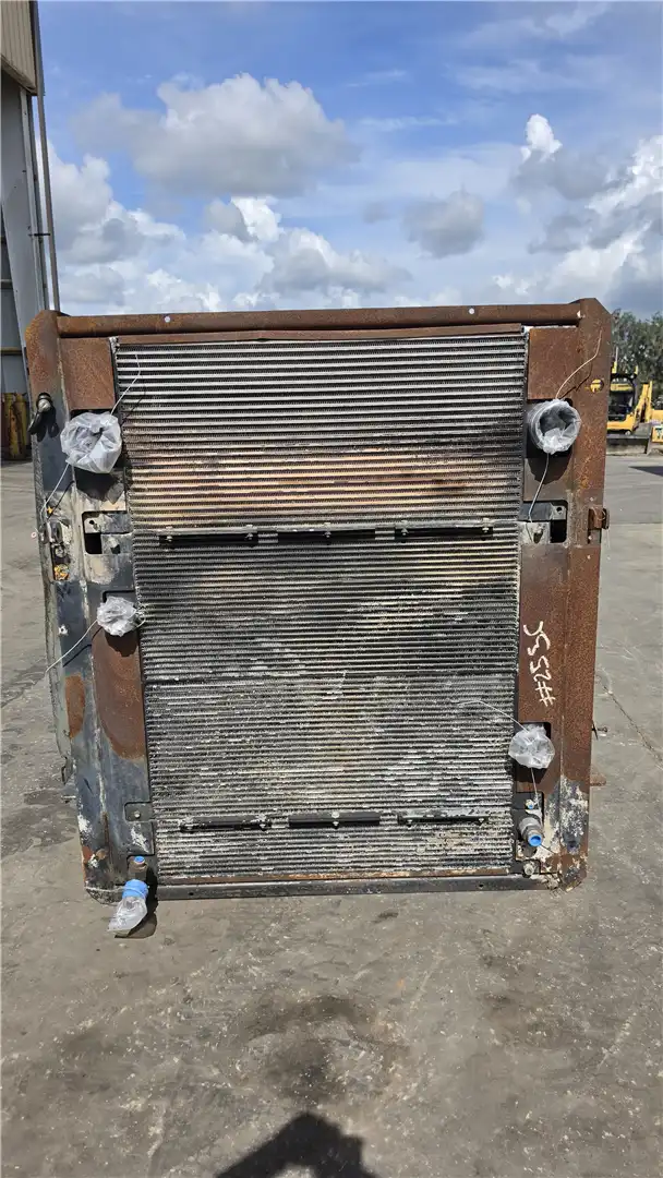 USED RADIATOR GP image 2