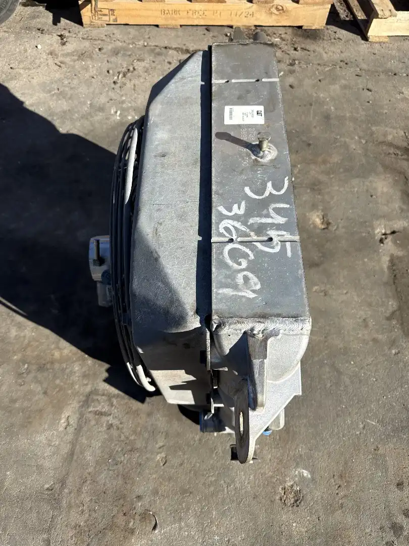USED RADIATOR GP image 4