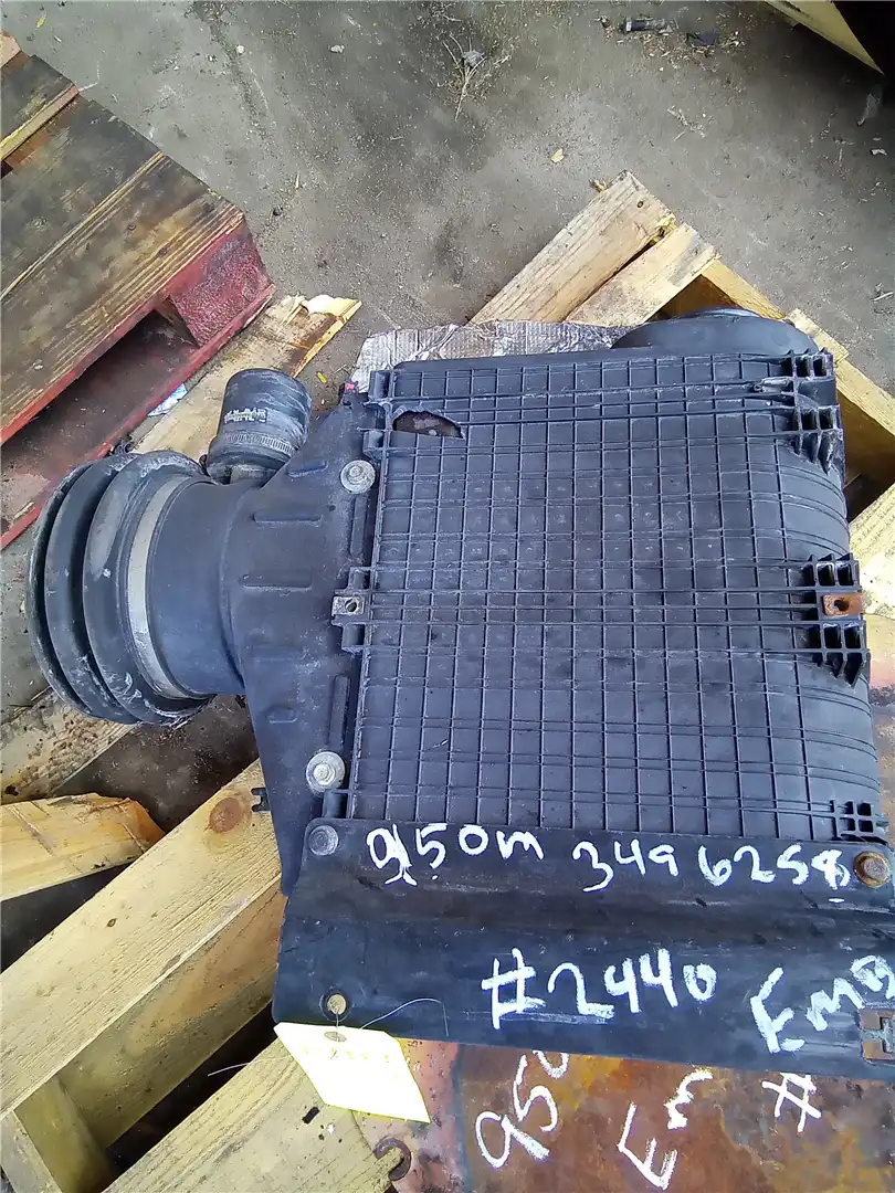 USED AIR CLEANER image 2