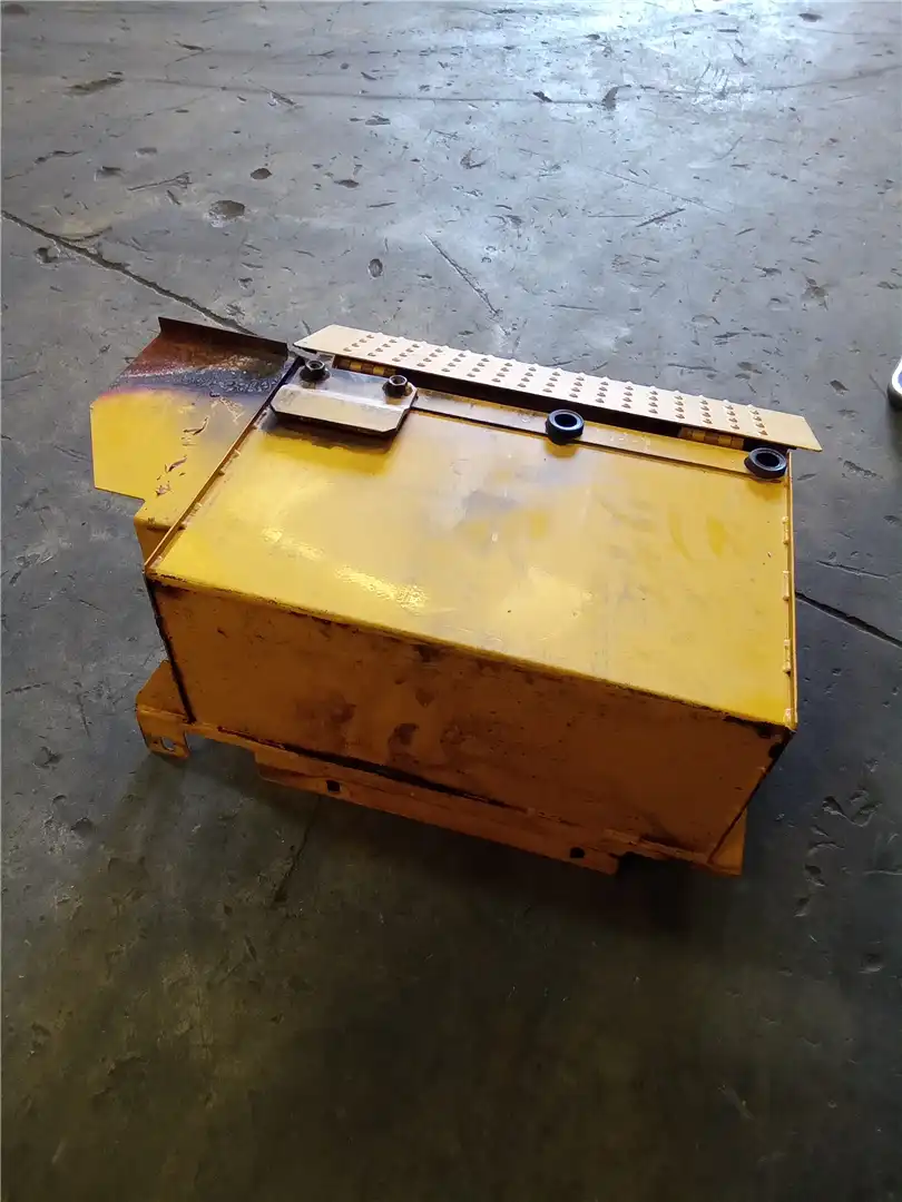 USED STORAGE BOX image 2