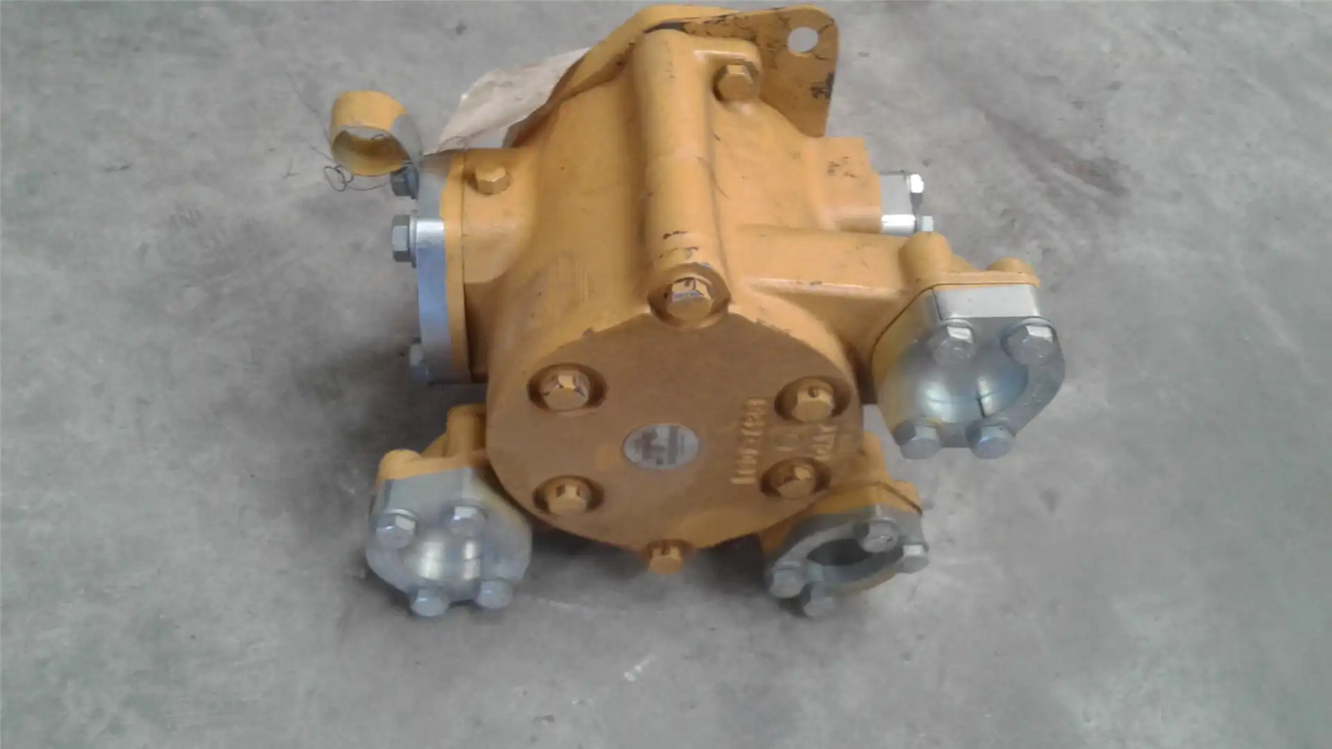 USED PUMP image 2