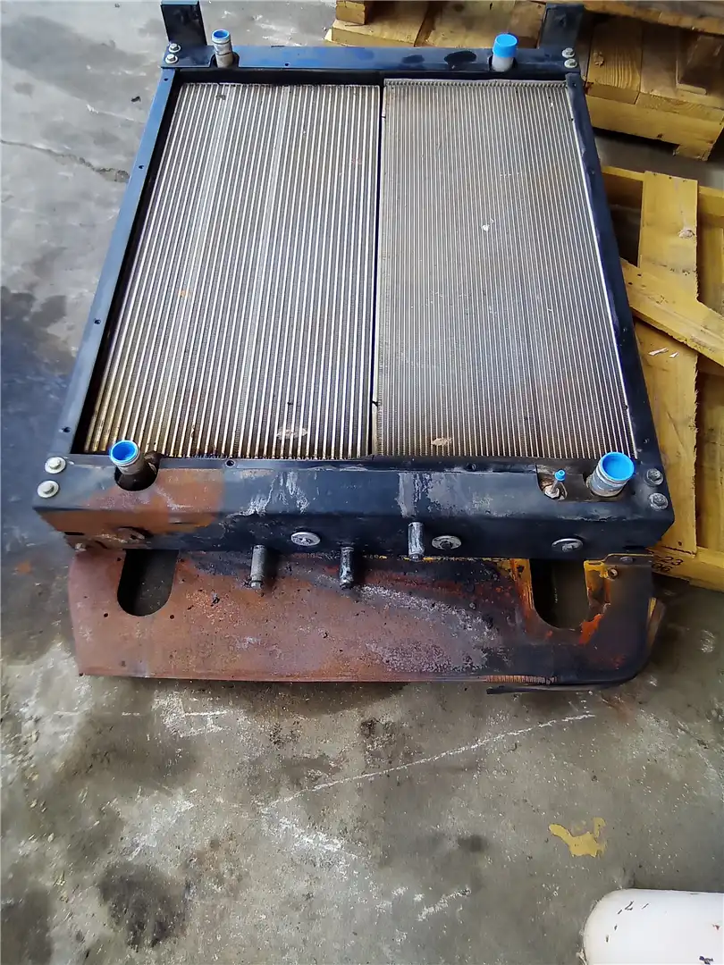 USED RADIATOR HYD image 6