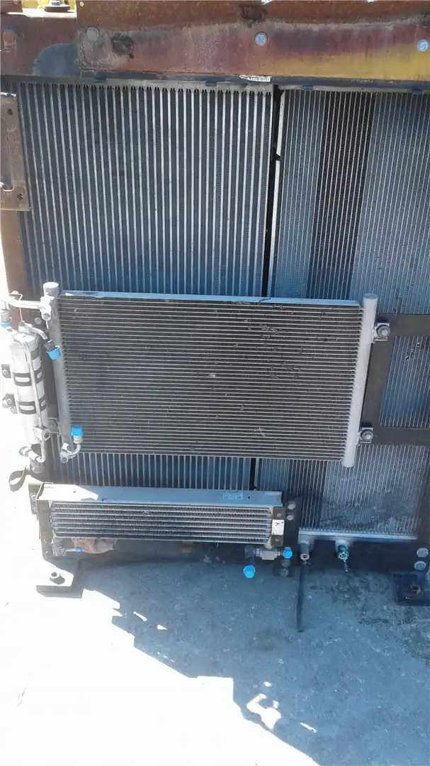 USED RADIATOR HYD image 3