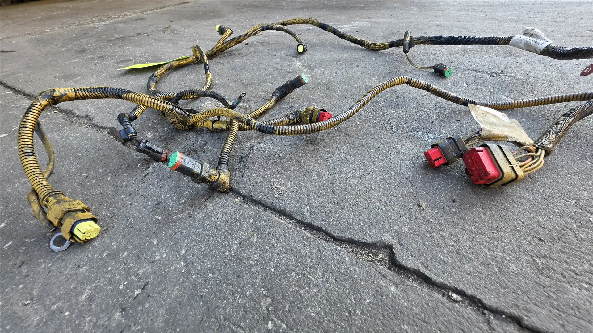 USED HARNESS image 2