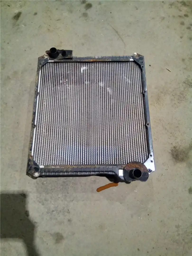 USED RADIATOR GP image 3