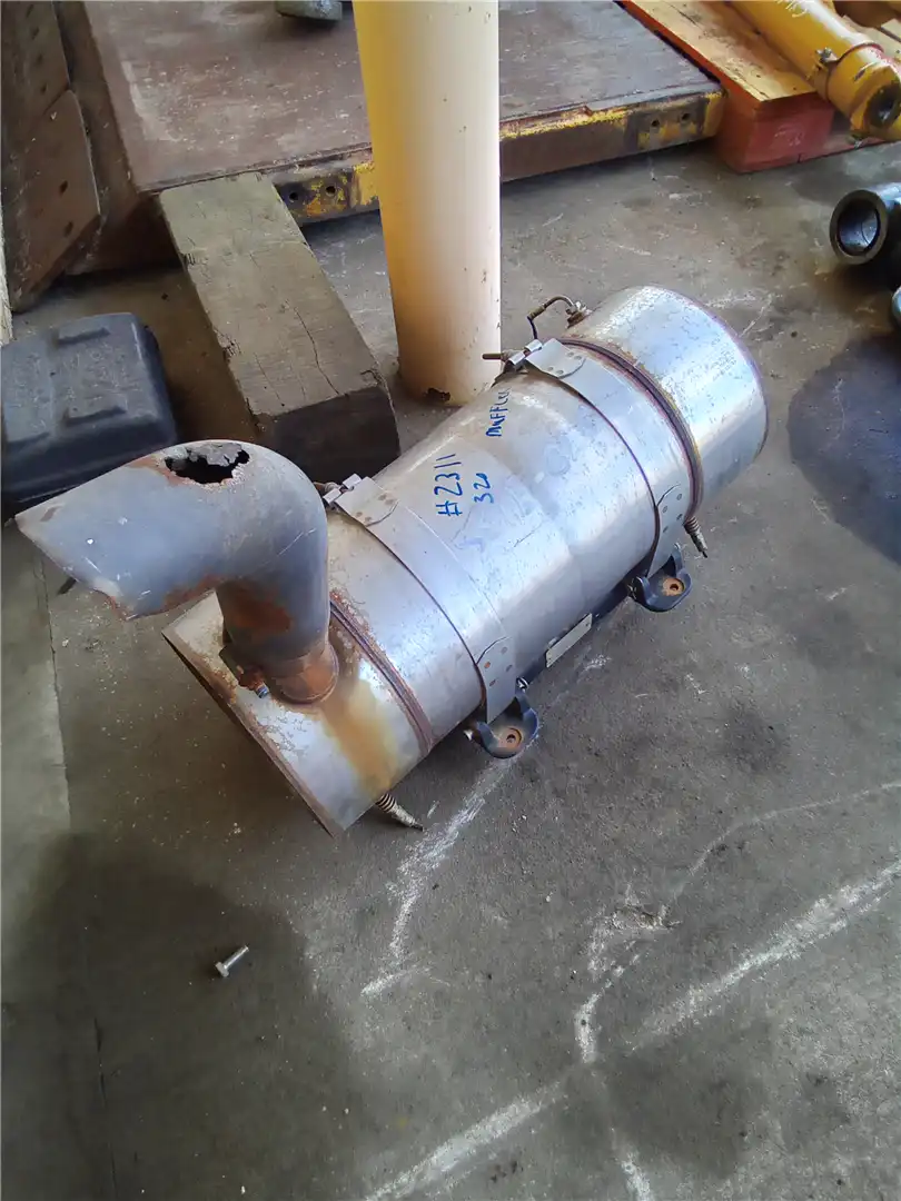 USED MUFFLER image 2