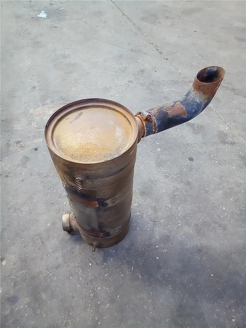 USED MUFFLER image 3